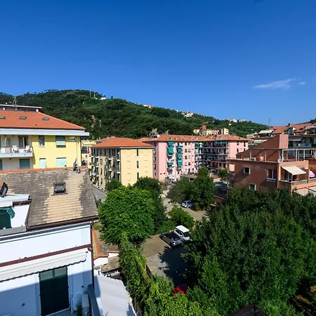 320 - Casa Scorcio Di Mare A Due Passi Dal Centro E Dal Mare Di Appartamento