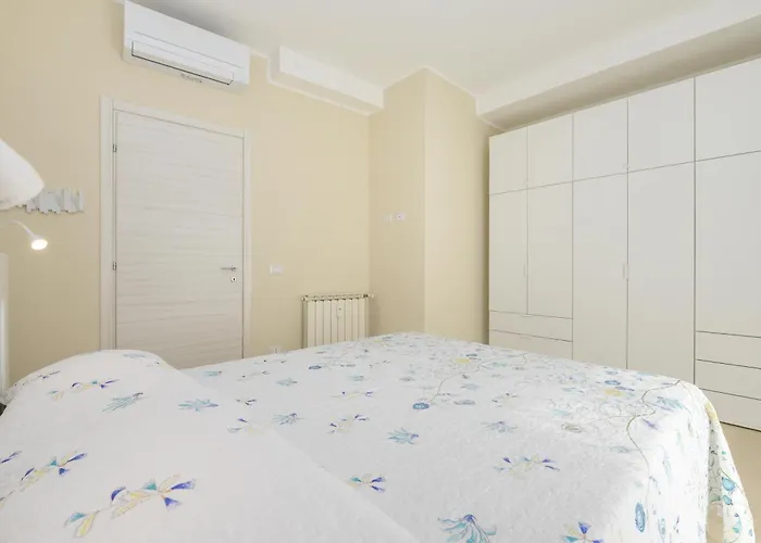 320 - Casa Scorcio Di Mare A Due Passi Dal Centro E Dal Mare Di Appartamento