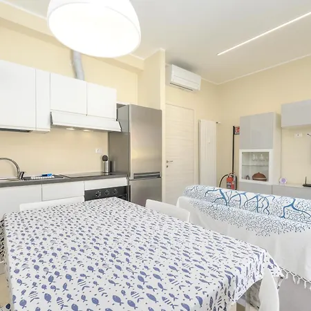 شقة Casa Scorcio Di Mare ريفا تريجوسو